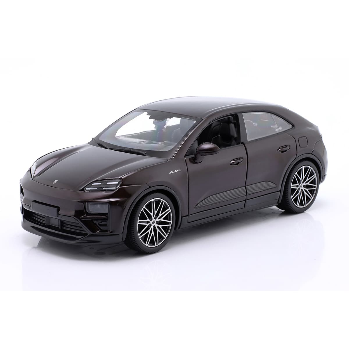 Автомодель "Bburago" Porsche Macan 4 Electric (1:24) чёрная №18-21114/КиддиСвит/(1)